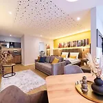 Lejlighed Xzllenz Traum Studio-apartment, Frei-parken, U-bahn, Kueche Nürnberg