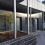Xzllenz Traum Studio-apartment, Frei-parken, U-bahn, Kueche Lejlighed