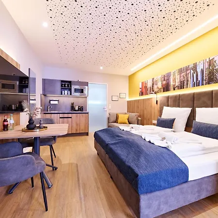 דירה Xzllenz Traum Studio-apartment, Frei-parken, U-bahn, Kueche נירנברג