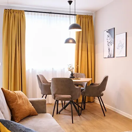 Apartamento Xzllenz Traum Studio-apartment, Frei-parken, U-bahn, Kueche Nuremberga