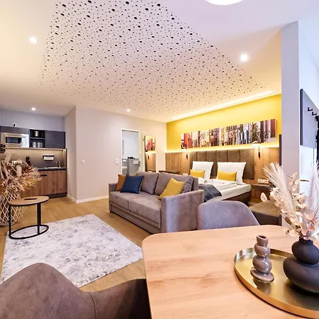 Appartamento Xzllenz Traum Studio-apartment, Frei-parken, U-bahn, Kueche Norimberga