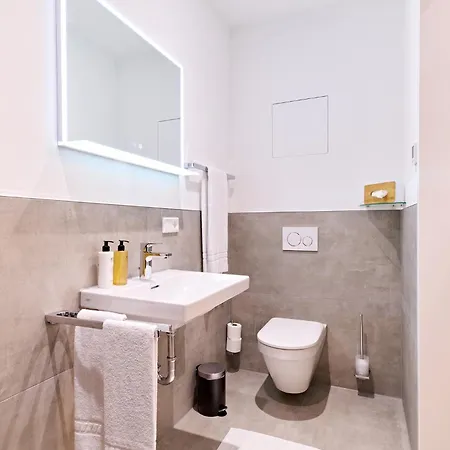 Xzllenz Traum Studio-apartment, Frei-parken, U-bahn, Kueche Νυρεμβέργη