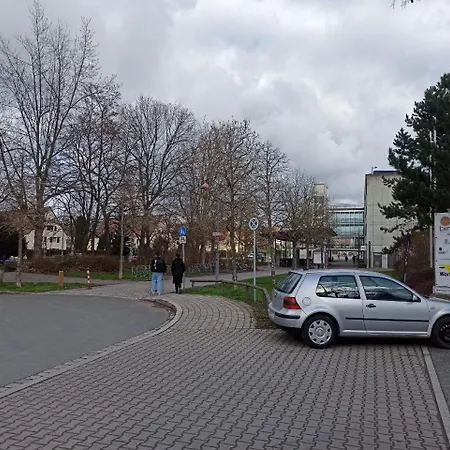 Xzllenz Traum Studio-apartment, Frei-parken, U-bahn, Kueche * Nuremberga