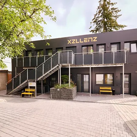 Xzllenz Traum Studio-apartment, Frei-parken, U-bahn, Kueche Nuremberga
