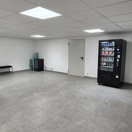 Διαμέρισμα Xzllenz Traum Studio-apartment, Frei-parken, U-bahn, Kueche *