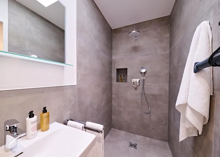 Apartament Xzllenz Traum Studio-apartment, Frei-parken, U-bahn, Kueche Norymberga