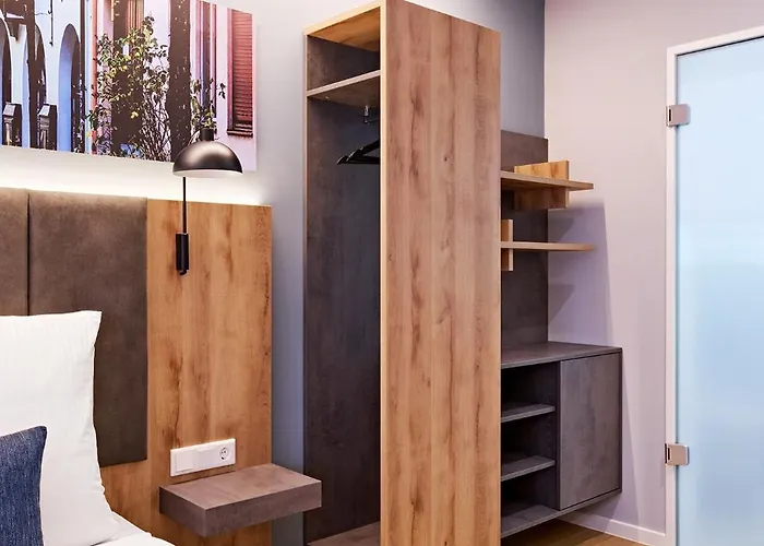 Xzllenz Traum Studio-apartment, Frei-parken, U-bahn, Kueche شقة *