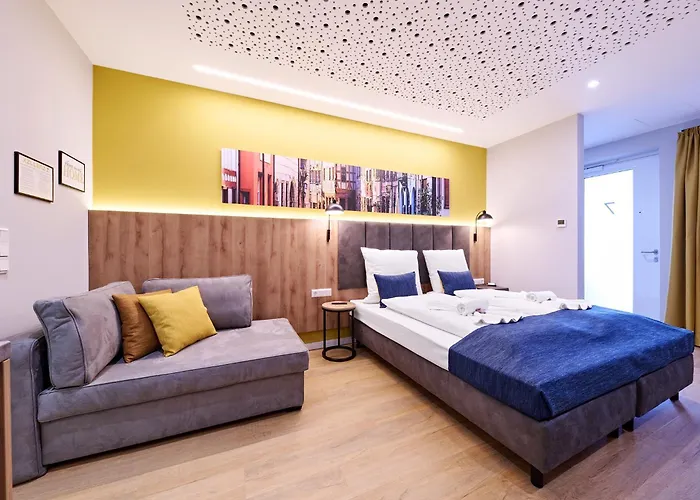 Xzllenz Traum Studio-apartment, Frei-parken, U-bahn, Kueche شقة *